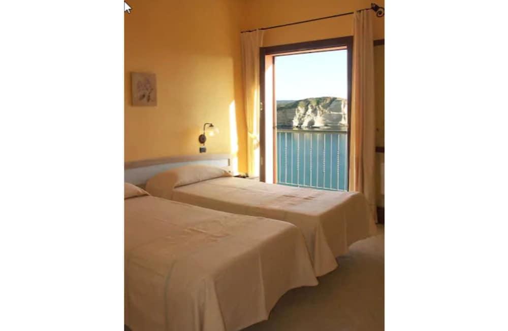 Felix Hotels - Hotel La Baja Santa Caterina Di Pittinuri  Exterior photo